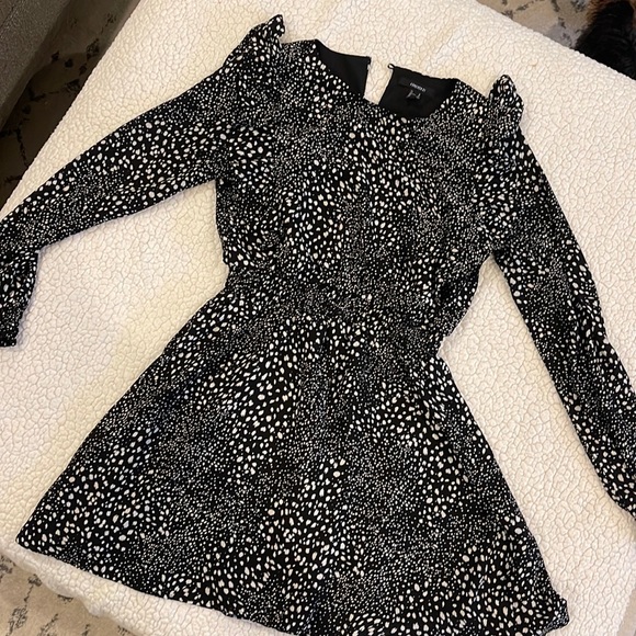 Forever 21 Dresses & Skirts - Cute long sleeve Forever 21 dress. Black with white polka dots, some ruffles too